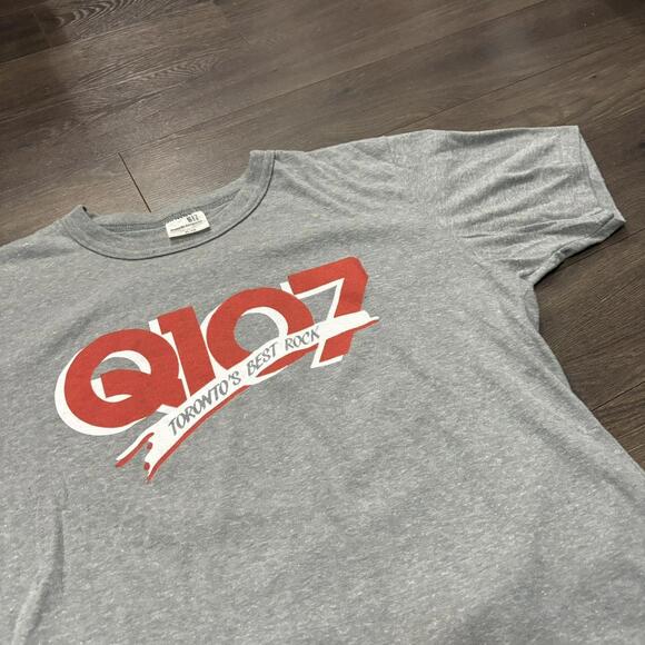 vintage Q107 torontos best radio t shirt 80s M - Picture 1 of 4